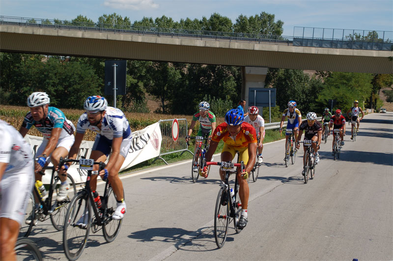 gal/2007/17 - Fondo Valdarbia - Arrivo lungo/DSC_1597-01.jpg